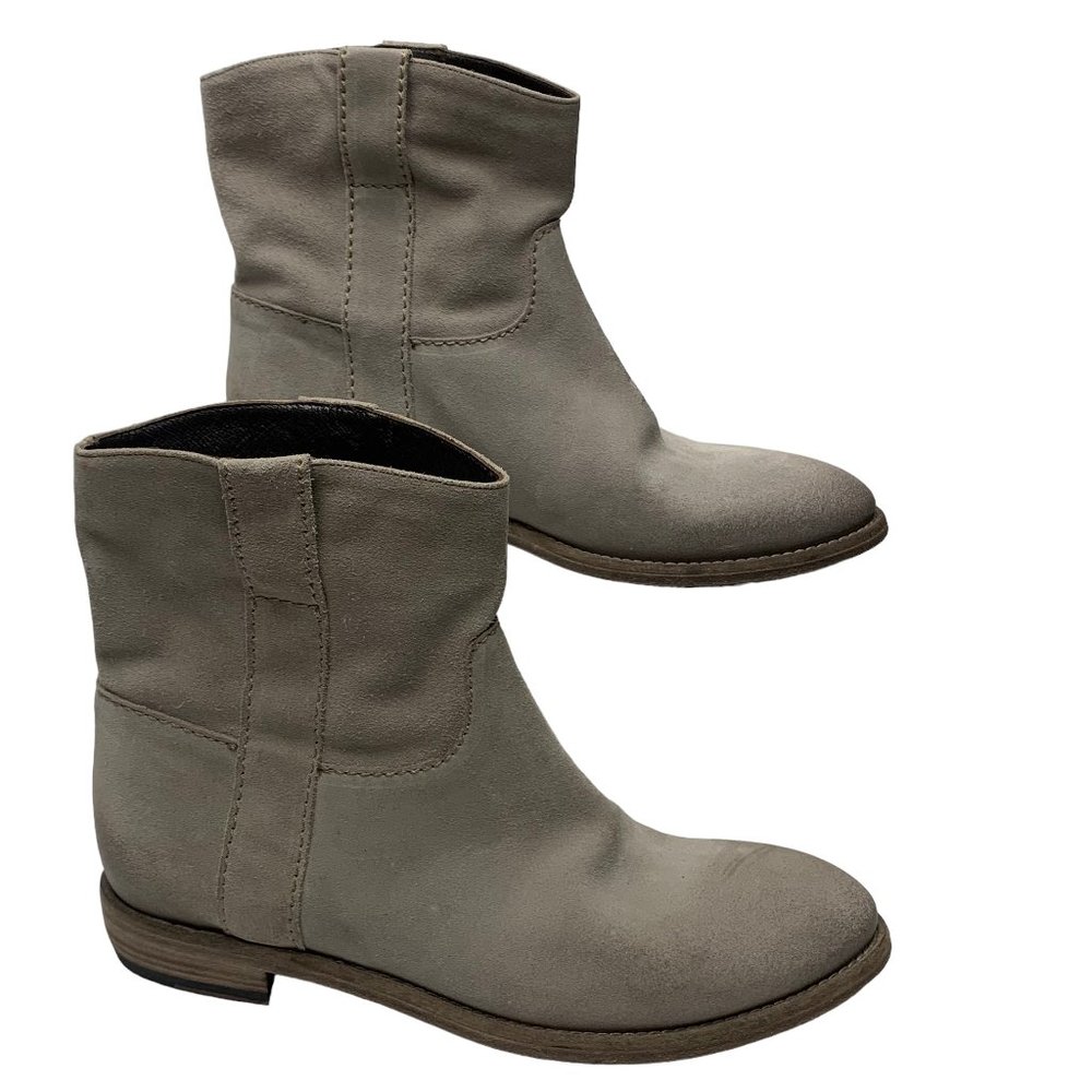 STRATEGIA Powder Suede Western Style Pull On Booties‎